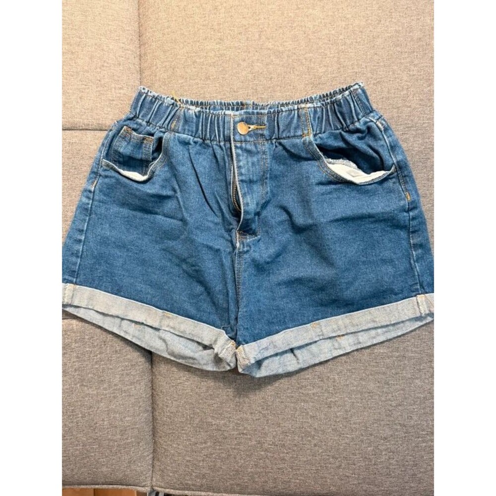 SHEIN Women's High-Waisted Cuffed Denim Shorts – Size L